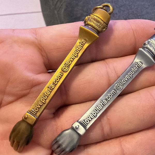 Grab em’ by the Tussi snuff spoon